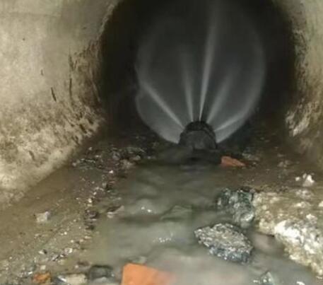 七坊镇市政管道清淤